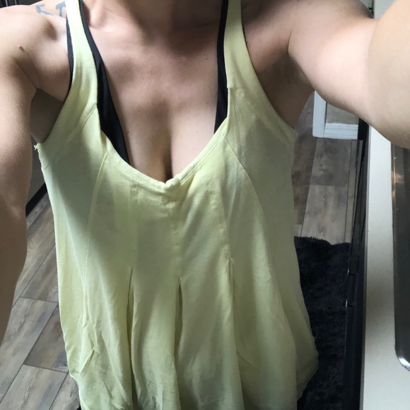 Urban Outfitters tank - Picture 2 of 3